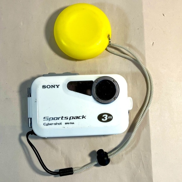 Sony Cybershot Sports Pack SPK-THA 3m Underwater 
Water Resistant Camera Case - Picture 1 of 8